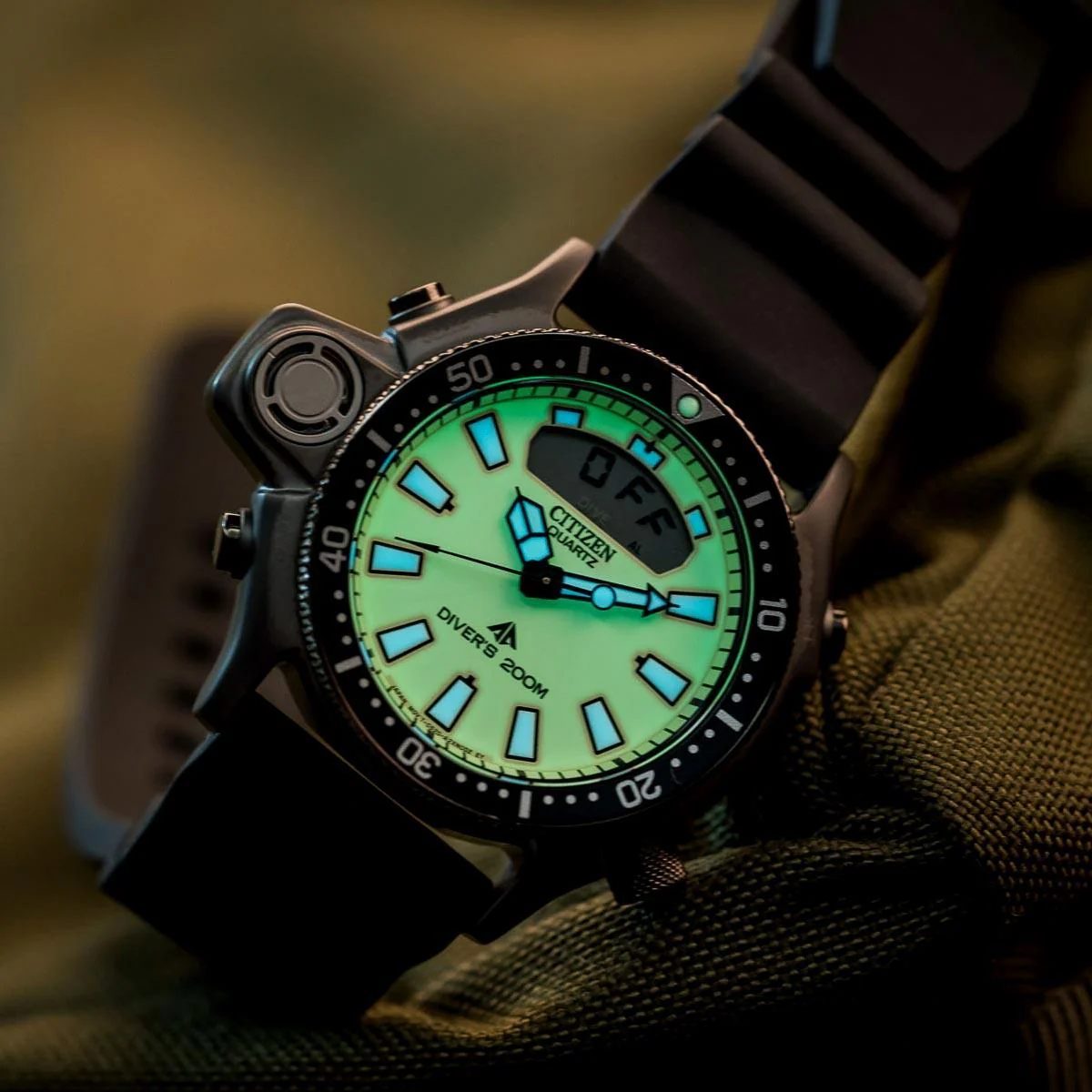 Citizen Promaster Marine Watch JP2007-17W - Image 4