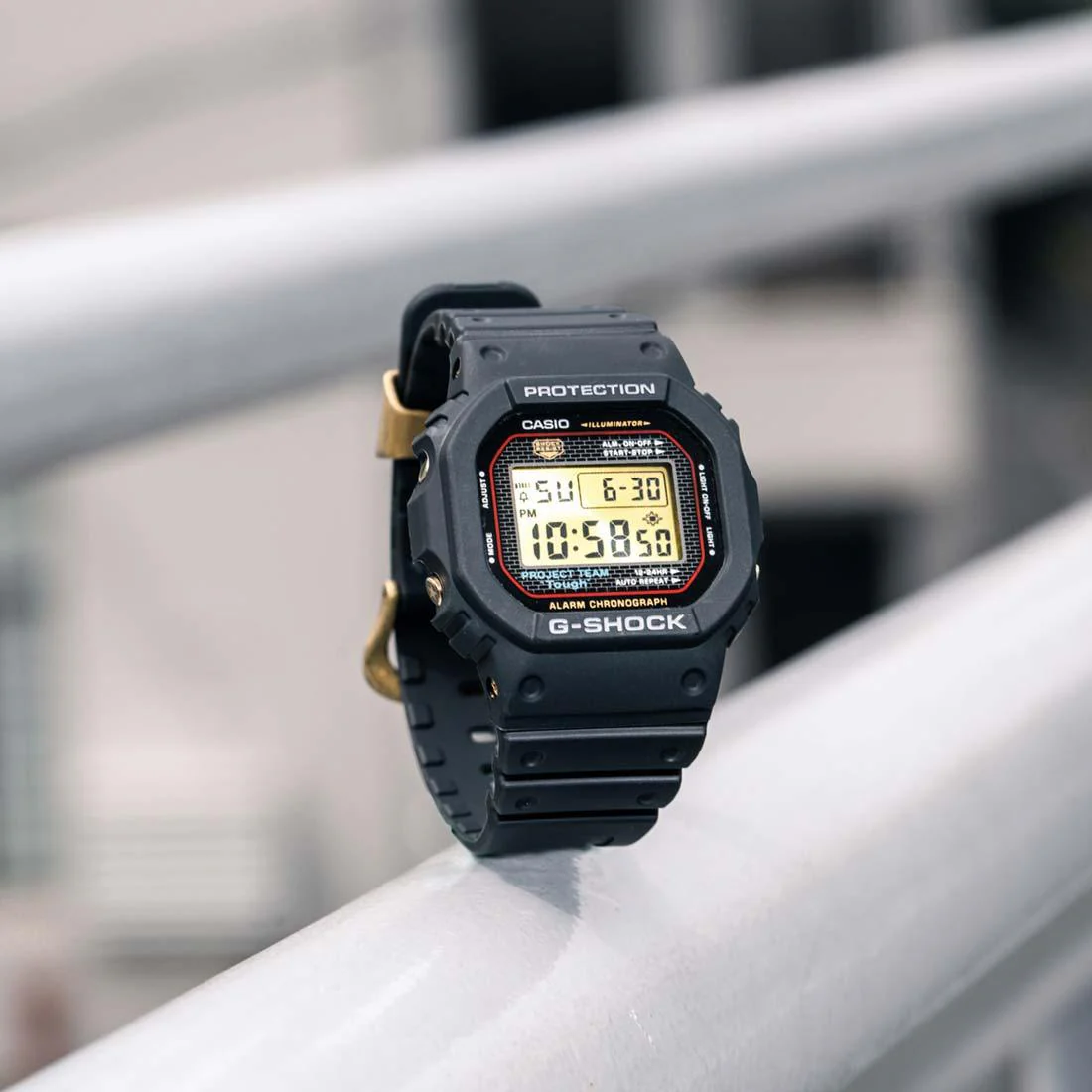 G-Shock 40th Anniversary Watch DW-5040PG-1 - Image 10