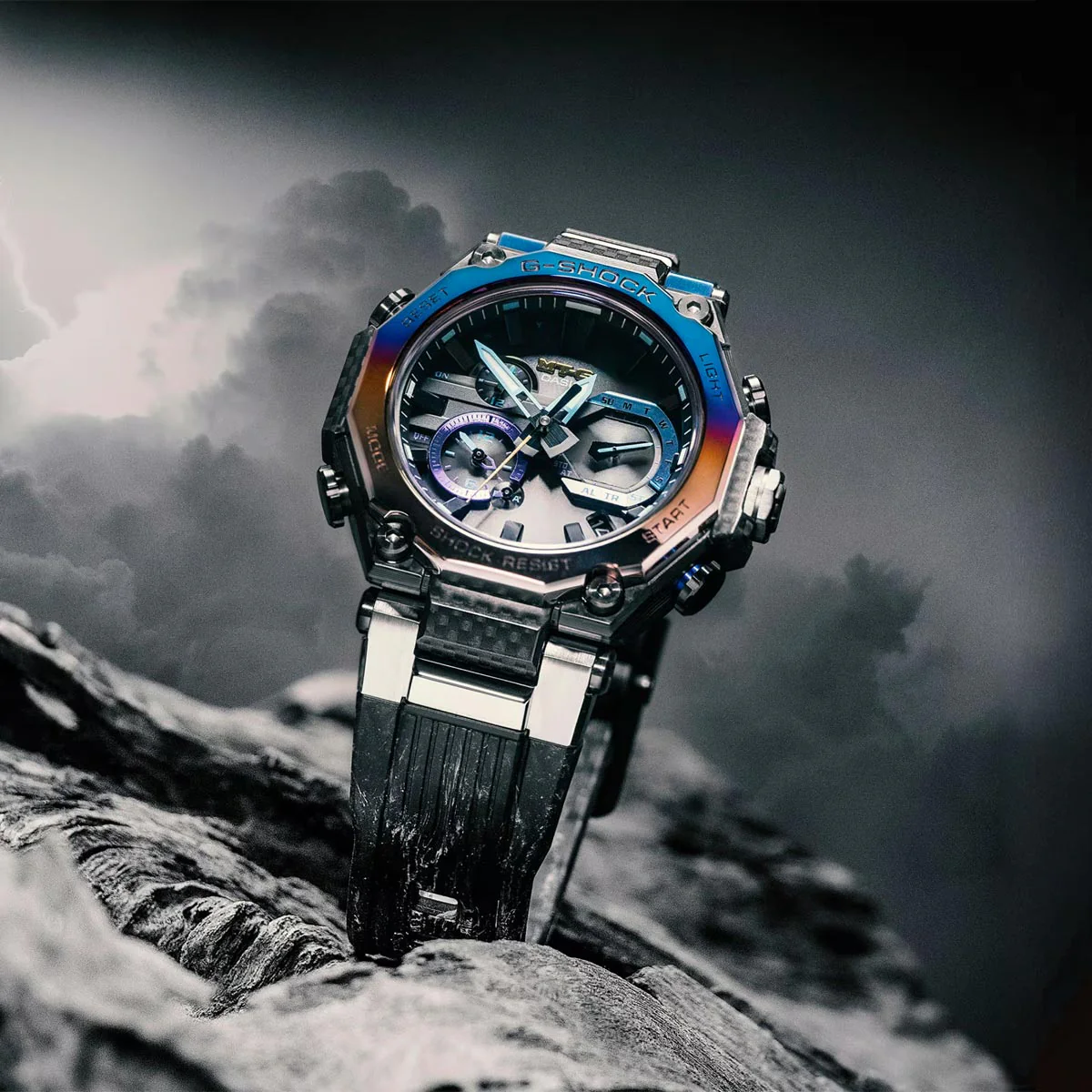 G-Shock MT-G Storm Chaser MTG-B2000YST-1A - Image 2