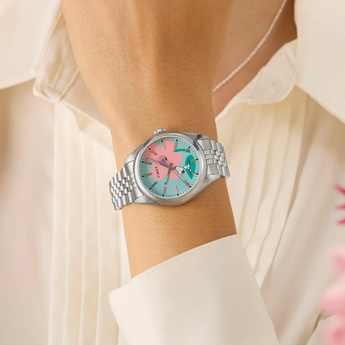 Timex Legacy x Peanuts Snoopy Flowers TW2Y52600 - Image 2